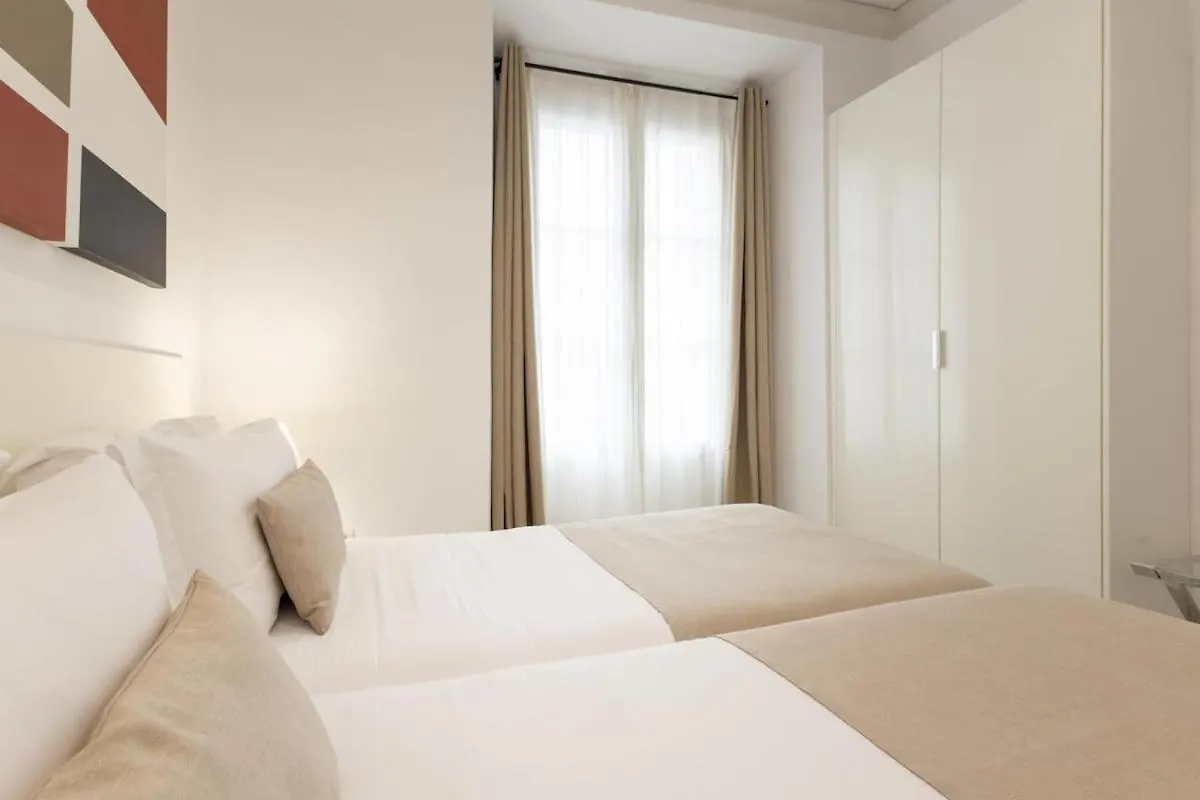 Campana Suites Apartments By Valcambre Sevilla İspanya
