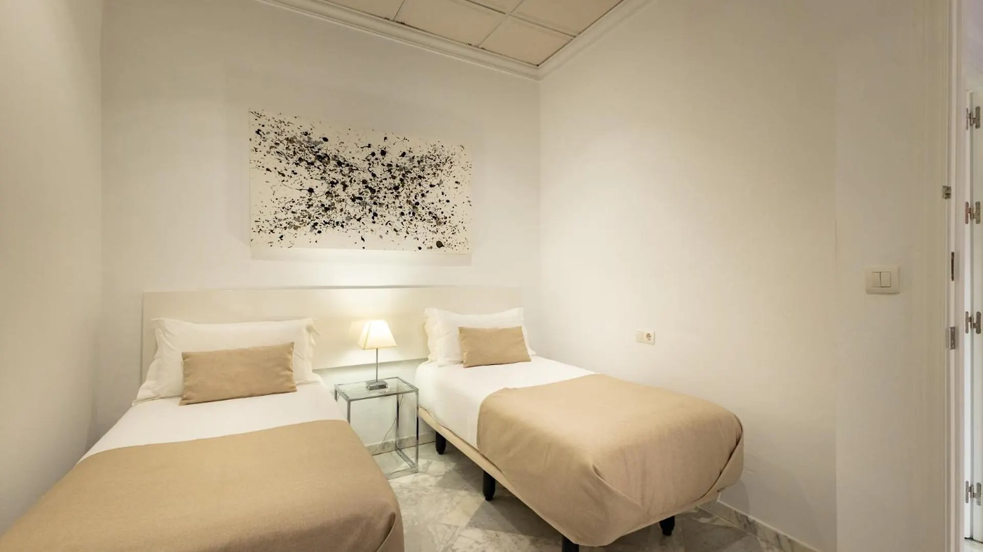 Campana Suites Apartments By Valcambre Sevilla 0*,